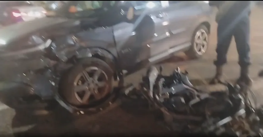 PREFERENCIAL INVADIDA - Motociclista sofre graves ferimentos após colisão com carro em cruzamento de Porto Velho 
